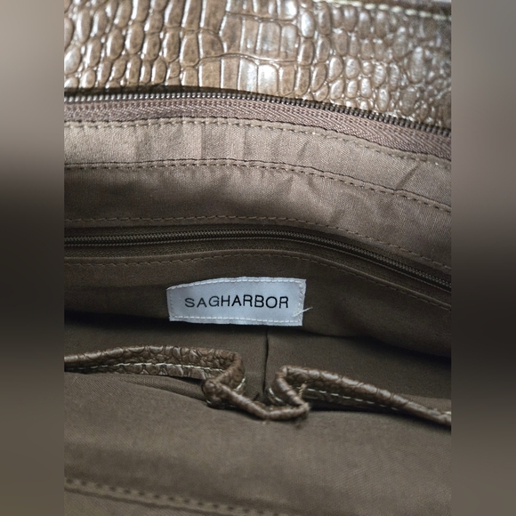 Sag Harbor Brown Shoulder Bag Purse  Croc Embossed Pattern - Picture 8 of 9